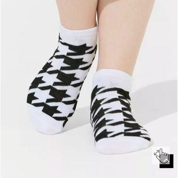 TORRID Low Cut Socks 5 Pack New - Picture 4 of 5